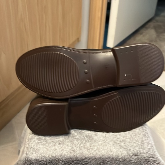 NWOT women’s ankle boot. - Picture 2 of 3